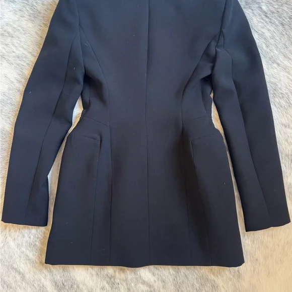 Zara Women's Elegant Black Suit Jacket - Picture 3 of 4